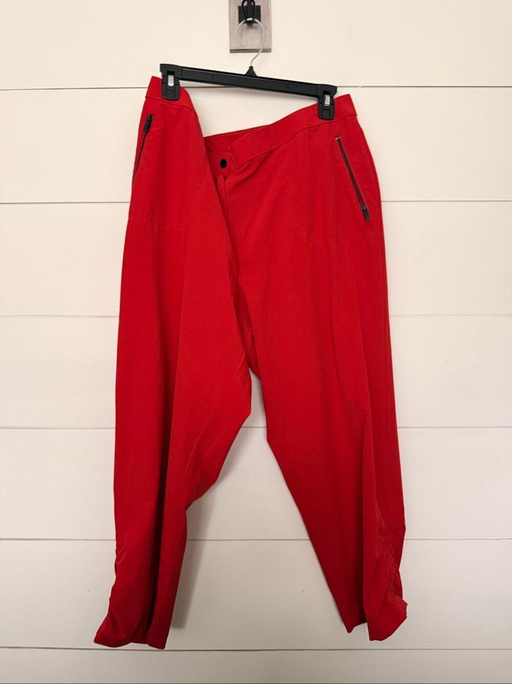 Chico’s Women’s 3 Zenergy Orange Red Pants